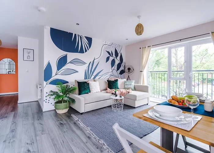 Luxury 2 Bedroom Apartment With Free Parking In Formby Village By Greenstay Serviced Accommodation - Perfect For Couples, Friends & Families & Business Travellers - Dog Friendly - 6